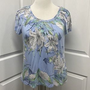 Jaclyn Smith Blue Floral Shirt Large